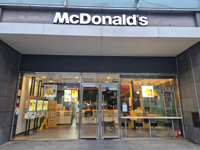 경기도 안성시 상가 매장 유리창 청소